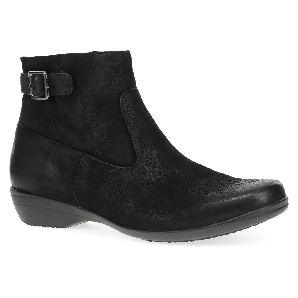 Finnley Burnished Nubuck - Black - Women's